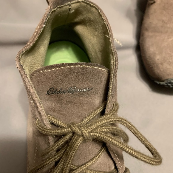 Eddie Bauer Women’s Chukka Boots. Size 8.5 - Picture 3 of 6